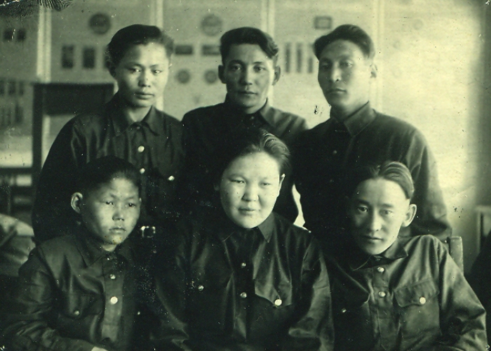 С друзьями однокурсниками 1951 гjpg
