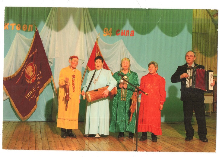 нумова Е10