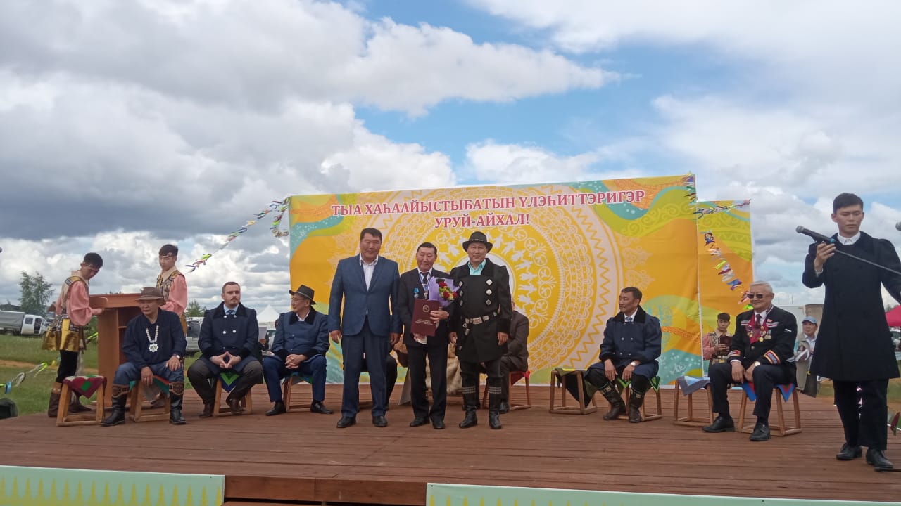 Үлэ Дьоруойа Владимир Михайловы чиэстээһин