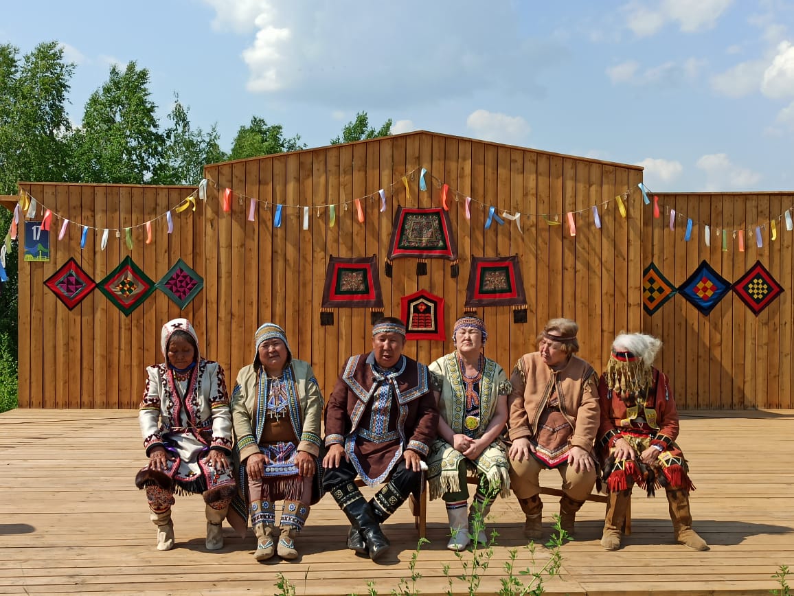 Эвенкийский фольклорный ансамбль hэглэн