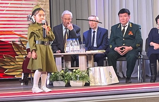 Герой_Степанов_--_внучка.jpg