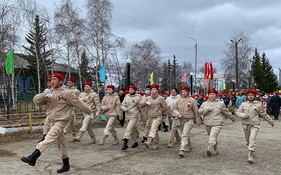 Герой_Степанов_--_парад.jpg