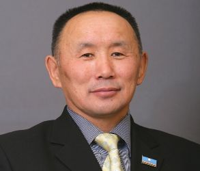 маны Гуляев фото Сардаана